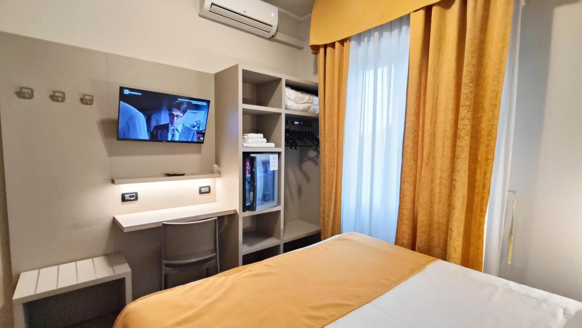 Valmarina Otel Calenzano Dış mekan fotoğraf