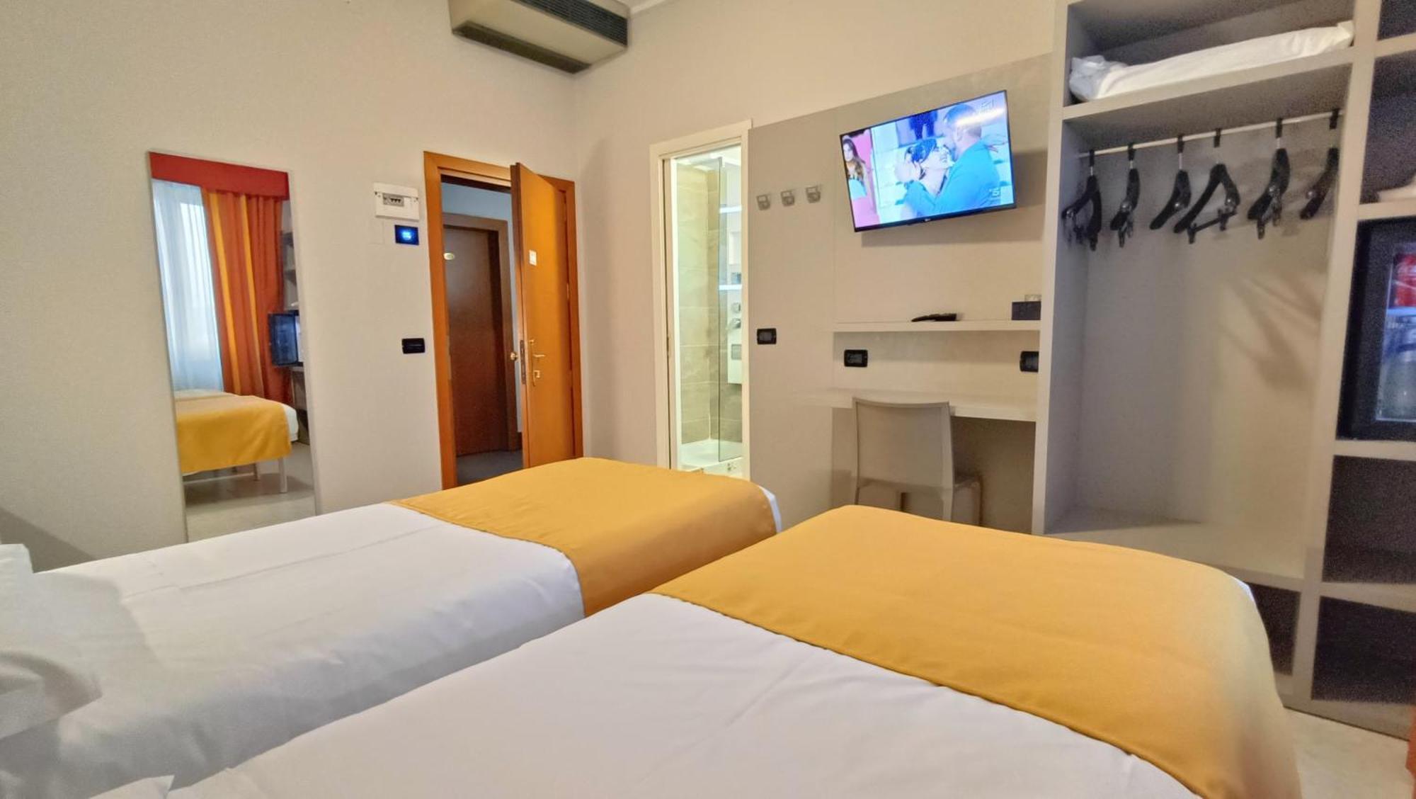 Valmarina Otel Calenzano Dış mekan fotoğraf